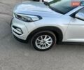 Серый Хендай Туксон, объемом двигателя 2 л и пробегом 176 тыс. км за 19500 $, фото 10 на Automoto.ua