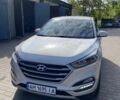 Серый Хендай Туксон, объемом двигателя 2 л и пробегом 149 тыс. км за 17800 $, фото 1 на Automoto.ua