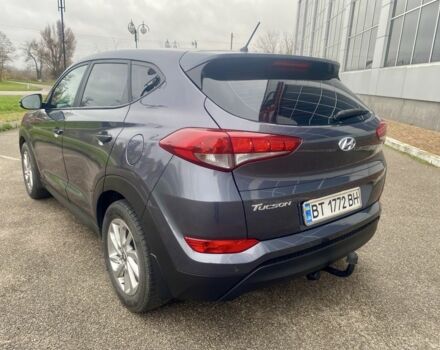 Сірий Хендай Туксон, об'ємом двигуна 2 л та пробігом 123 тис. км за 16000 $, фото 6 на Automoto.ua