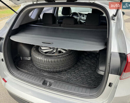 Серый Хендай Туксон, объемом двигателя 2 л и пробегом 122 тыс. км за 17500 $, фото 15 на Automoto.ua