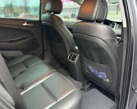 Серый Хендай Туксон, объемом двигателя 2 л и пробегом 46 тыс. км за 24500 $, фото 23 на Automoto.ua