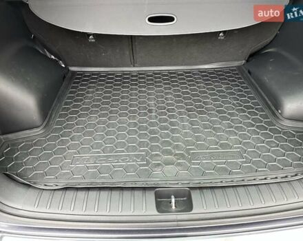 Серый Хендай Туксон, объемом двигателя 2 л и пробегом 140 тыс. км за 18200 $, фото 13 на Automoto.ua