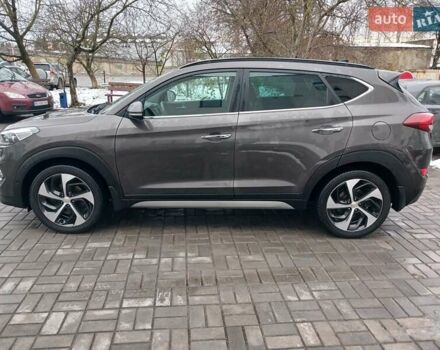 Сірий Хендай Туксон, об'ємом двигуна 1.6 л та пробігом 44 тис. км за 17188 $, фото 2 на Automoto.ua