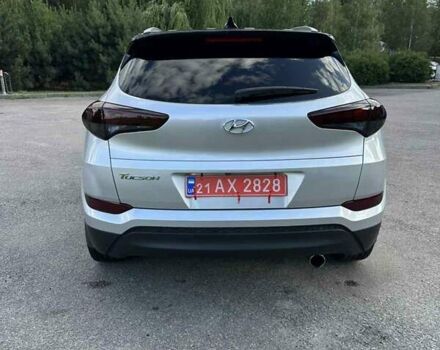 Сірий Хендай Туксон, об'ємом двигуна 2 л та пробігом 43 тис. км за 19000 $, фото 33 на Automoto.ua