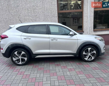 Хендай Туксон 2017 в Запорожье на Automoto.ua Серый Хендай Туксон, объемом двигателя 1.6 л и пробегом 226 тыс. км за 12500 $, фото 3 на Automoto.ua