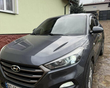 Сірий Хендай Туксон, об'ємом двигуна 2 л та пробігом 170 тис. км за 16900 $, фото 1 на Automoto.ua