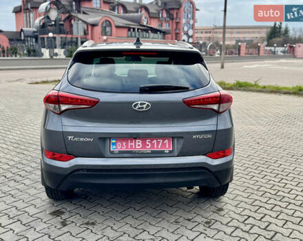 Серый Хендай Туксон, объемом двигателя 2 л и пробегом 183 тыс. км за 13750 $, фото 55 на Automoto.ua