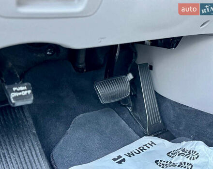 Сірий Хендай Туксон, об'ємом двигуна 2 л та пробігом 184 тис. км за 13950 $, фото 87 на Automoto.ua