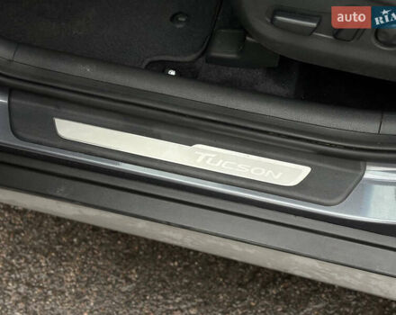 Серый Хендай Туксон, объемом двигателя 1.6 л и пробегом 92 тыс. км за 17900 $, фото 27 на Automoto.ua