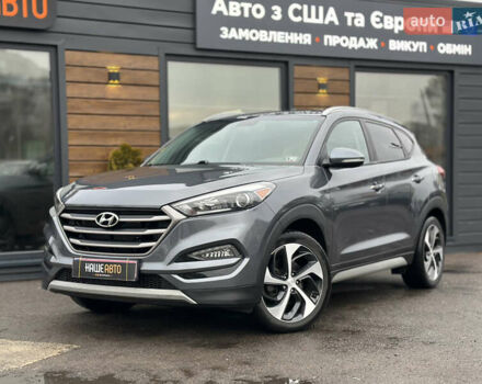 Серый Хендай Туксон, объемом двигателя 1.6 л и пробегом 92 тыс. км за 17900 $, фото 2 на Automoto.ua