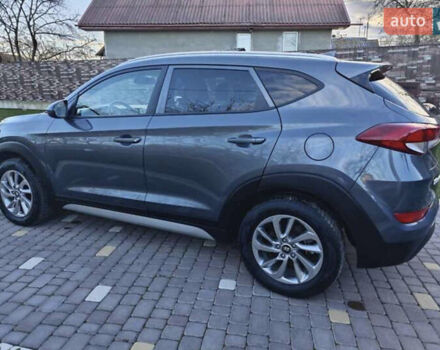 Серый Хендай Туксон, объемом двигателя 2 л и пробегом 68 тыс. км за 15500 $, фото 13 на Automoto.ua