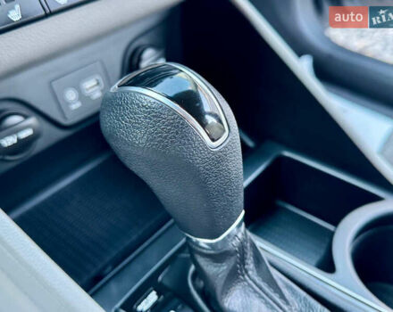 Сірий Хендай Туксон, об'ємом двигуна 2 л та пробігом 184 тис. км за 13950 $, фото 86 на Automoto.ua