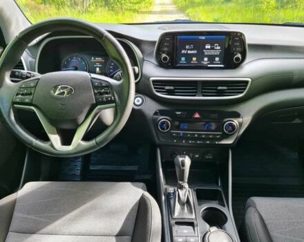 Серый Хендай Туксон, объемом двигателя 2 л и пробегом 168 тыс. км за 18400 $, фото 6 на Automoto.ua