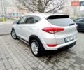 Сірий Хендай Туксон, об'ємом двигуна 2 л та пробігом 61 тис. км за 21900 $, фото 4 на Automoto.ua