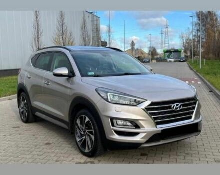 Серый Хендай Туксон, объемом двигателя 1.6 л и пробегом 93 тыс. км за 9000 $, фото 5 на Automoto.ua