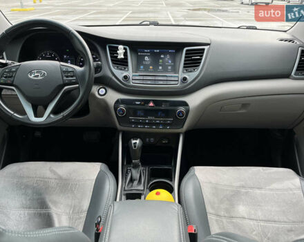 Хендай Туксон 2018 в Борисполе на Automoto.ua Серый Хендай Туксон, объемом двигателя 1.59 л и пробегом 131 тыс. км за 16000 $, фото 9 на Automoto.ua
