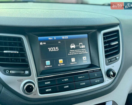 Сірий Хендай Туксон, об'ємом двигуна 2 л та пробігом 184 тис. км за 13950 $, фото 82 на Automoto.ua