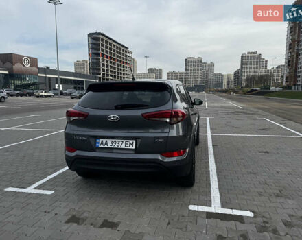 Сірий Хендай Туксон, об'ємом двигуна 2 л та пробігом 89 тис. км за 15400 $, фото 7 на Automoto.ua