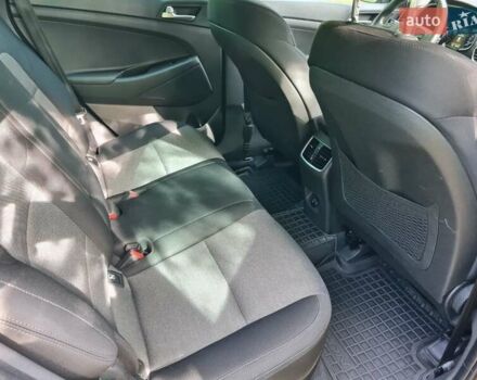 Серый Хендай Туксон, объемом двигателя 2 л и пробегом 163 тыс. км за 20700 $, фото 15 на Automoto.ua