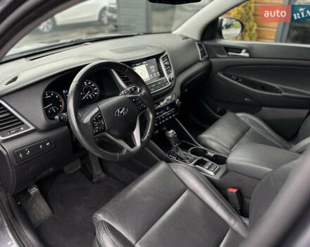 Серый Хендай Туксон, объемом двигателя 1.6 л и пробегом 92 тыс. км за 17900 $, фото 32 на Automoto.ua