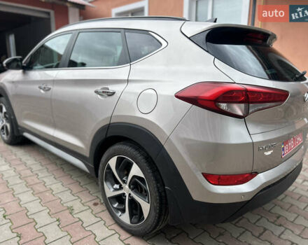 Серый Хендай Туксон, объемом двигателя 0 л и пробегом 219 тыс. км за 19499 $, фото 6 на Automoto.ua