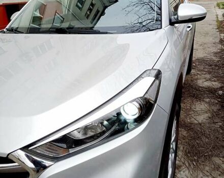 Сірий Хендай Туксон, об'ємом двигуна 2 л та пробігом 61 тис. км за 21900 $, фото 8 на Automoto.ua