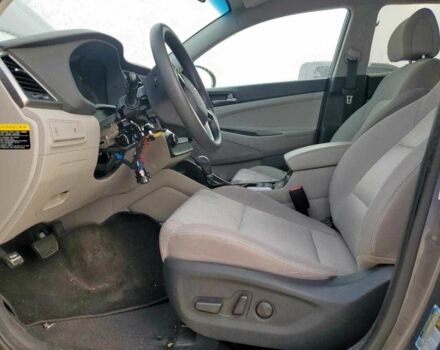 Хендай Туксон 2018 в Киеве на Automoto.ua Серый Хендай Туксон, объемом двигателя 2 л и пробегом 74 тыс. км за 4100 $, фото 6 на Automoto.ua