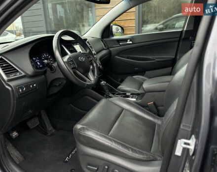 Серый Хендай Туксон, объемом двигателя 1.6 л и пробегом 92 тыс. км за 17900 $, фото 30 на Automoto.ua