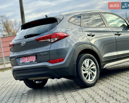 Серый Хендай Туксон, объемом двигателя 2 л и пробегом 183 тыс. км за 13750 $, фото 13 на Automoto.ua