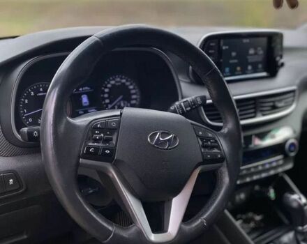 Серый Хендай Туксон, объемом двигателя 2 л и пробегом 99 тыс. км за 9600 $, фото 16 на Automoto.ua