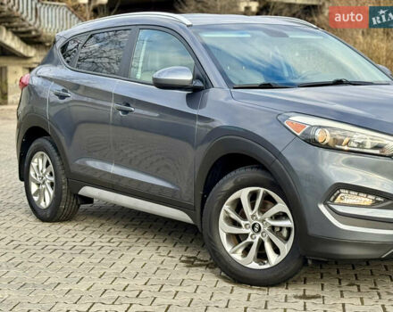 Серый Хендай Туксон, объемом двигателя 2 л и пробегом 183 тыс. км за 13750 $, фото 19 на Automoto.ua