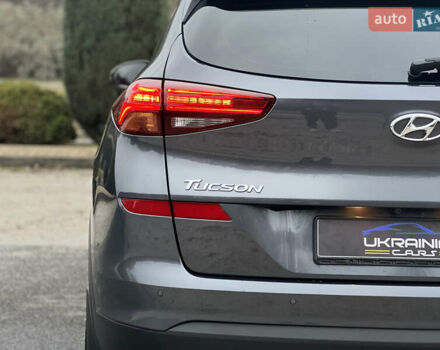 Серый Хендай Туксон, объемом двигателя 2 л и пробегом 117 тыс. км за 20600 $, фото 12 на Automoto.ua