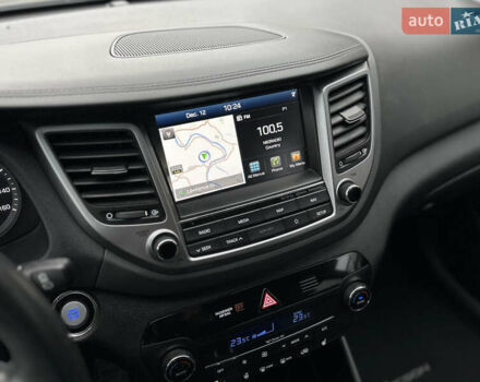 Серый Хендай Туксон, объемом двигателя 1.6 л и пробегом 92 тыс. км за 17900 $, фото 44 на Automoto.ua