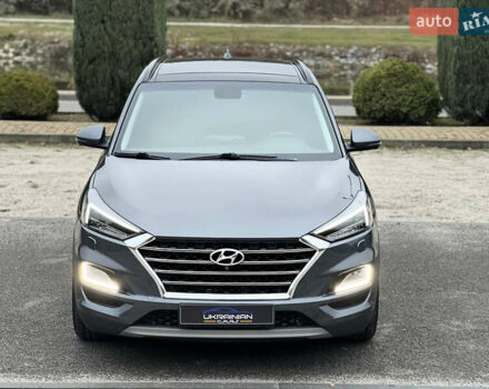 Серый Хендай Туксон, объемом двигателя 2 л и пробегом 117 тыс. км за 20600 $, фото 7 на Automoto.ua