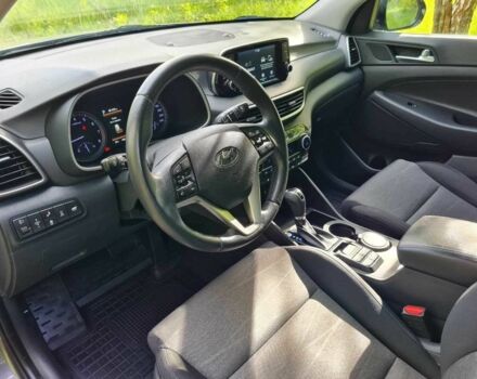 Серый Хендай Туксон, объемом двигателя 2 л и пробегом 168 тыс. км за 18400 $, фото 5 на Automoto.ua