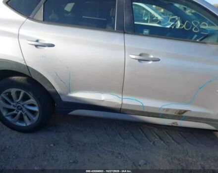 Серый Хендай Туксон, объемом двигателя 2 л и пробегом 70 тыс. км за 4000 $, фото 15 на Automoto.ua