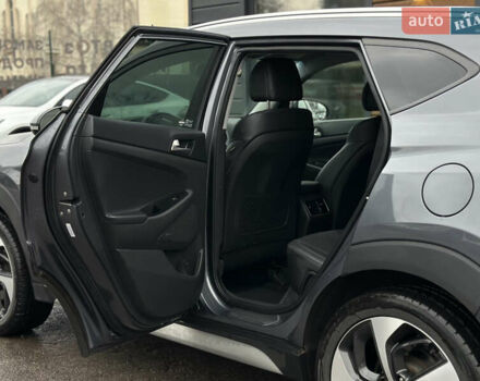 Серый Хендай Туксон, объемом двигателя 1.6 л и пробегом 92 тыс. км за 17900 $, фото 49 на Automoto.ua