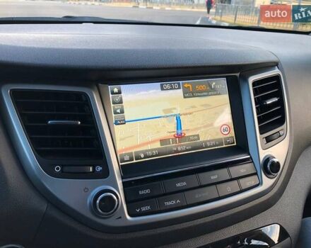 Сірий Хендай Туксон, об'ємом двигуна 1.6 л та пробігом 75 тис. км за 21000 $, фото 5 на Automoto.ua