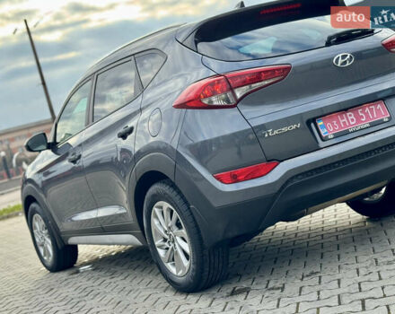 Серый Хендай Туксон, объемом двигателя 2 л и пробегом 183 тыс. км за 13750 $, фото 26 на Automoto.ua