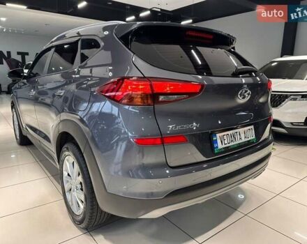 Серый Хендай Туксон, объемом двигателя 2 л и пробегом 69 тыс. км за 20900 $, фото 7 на Automoto.ua