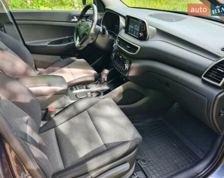 Серый Хендай Туксон, объемом двигателя 2 л и пробегом 163 тыс. км за 20700 $, фото 14 на Automoto.ua