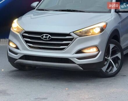 Серый Хендай Туксон, объемом двигателя 1.6 л и пробегом 66 тыс. км за 16999 $, фото 1 на Automoto.ua