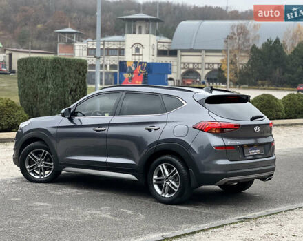 Серый Хендай Туксон, объемом двигателя 2 л и пробегом 117 тыс. км за 20600 $, фото 10 на Automoto.ua