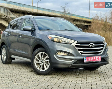 Серый Хендай Туксон, объемом двигателя 2 л и пробегом 183 тыс. км за 13750 $, фото 15 на Automoto.ua