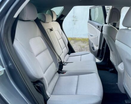 Серый Хендай Туксон, объемом двигателя 2 л и пробегом 115 тыс. км за 13950 $, фото 9 на Automoto.ua