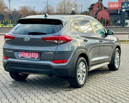 Сірий Хендай Туксон, об'ємом двигуна 2 л та пробігом 184 тис. км за 13950 $, фото 40 на Automoto.ua