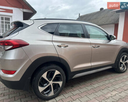 Серый Хендай Туксон, объемом двигателя 0 л и пробегом 219 тыс. км за 19499 $, фото 11 на Automoto.ua