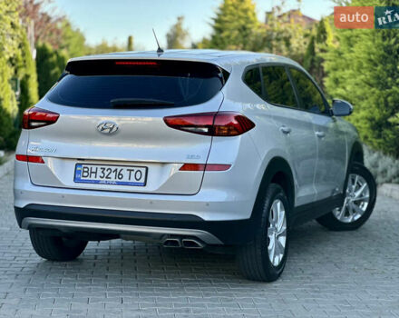 Сірий Хендай Туксон, об'ємом двигуна 1.6 л та пробігом 102 тис. км за 21500 $, фото 5 на Automoto.ua