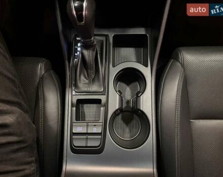 Серый Хендай Туксон, объемом двигателя 2 л и пробегом 69 тыс. км за 20900 $, фото 15 на Automoto.ua