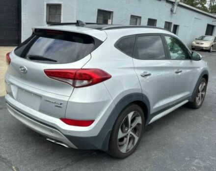 Сірий Хендай Туксон, об'ємом двигуна 1.6 л та пробігом 36 тис. км за 9600 $, фото 3 на Automoto.ua